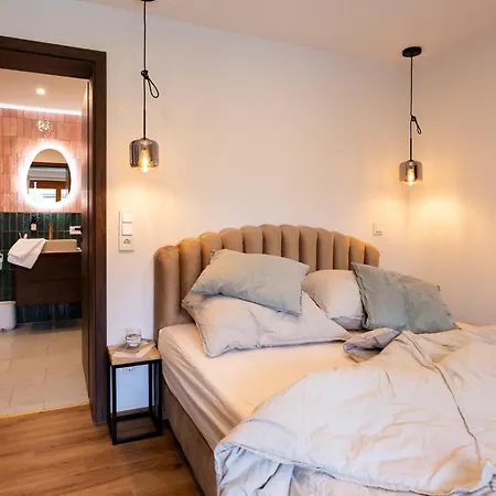 Matt ' Modernes Mit Terrasse & Gartenblick Höchenschwand